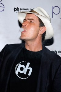 0225-charlie-sheen-hbo-02-480x720